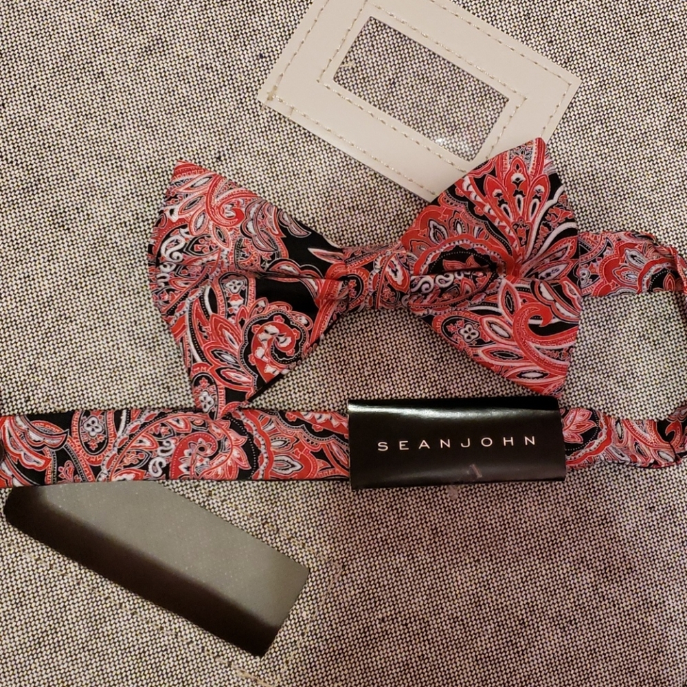 Bow Tie